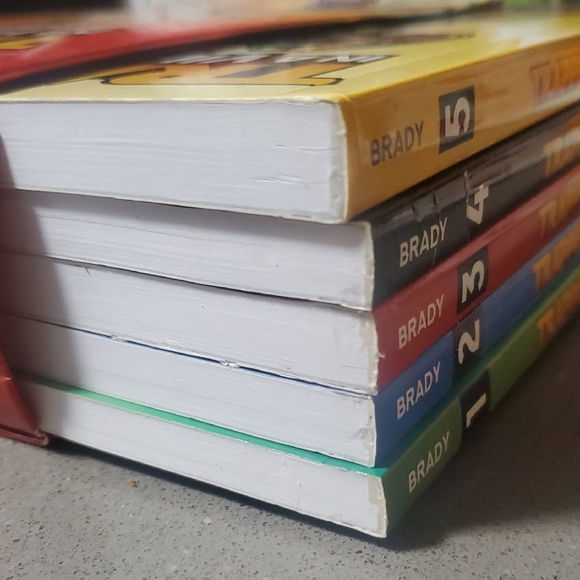 Trapped in a Video Game: The Complete Book Series - Picture 6 of 6